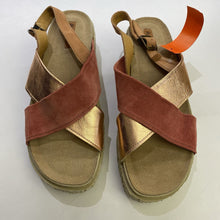 Load image into Gallery viewer, EL Natura Lista suede/metallic leather sandals 41
