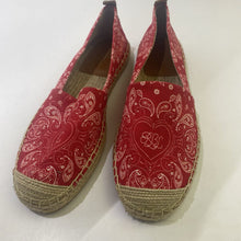 Load image into Gallery viewer, Lauren Ralph Lauren paisley espadrilles 8.5
