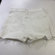Load image into Gallery viewer, Gap denim shorts 2
