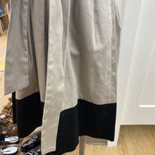 Load image into Gallery viewer, Femme De Carriere ruffle trim dress NWT 32
