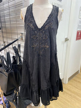 Load image into Gallery viewer, Free People tunic M
