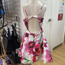 Load image into Gallery viewer, Xscape floral dress 14
