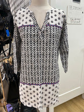 Load image into Gallery viewer, Hatley Dress M
