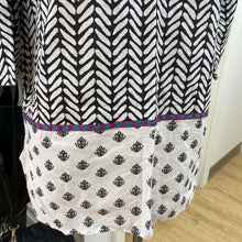 Load image into Gallery viewer, Hatley Dress M
