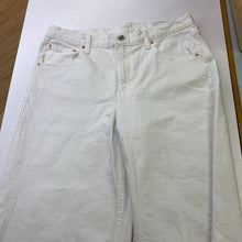 Load image into Gallery viewer, Gap Wide Leg jeans 32
