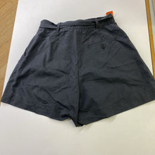 Load image into Gallery viewer, Kit and Ace pleated shorts 6
