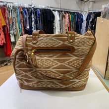Load image into Gallery viewer, Puro UTZ Pin Pin duffle bag
