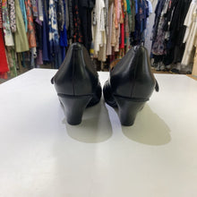 Load image into Gallery viewer, Miz Mooz Petula shoes 8.5
