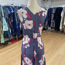 Load image into Gallery viewer, Leith floral midi dress S
