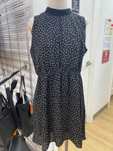 Load image into Gallery viewer, Annie 50 open back dress L
