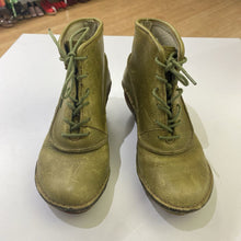 Load image into Gallery viewer, EL Natura Lista leather booties 37
