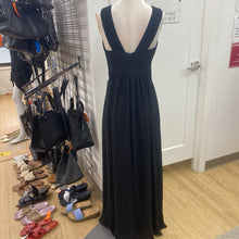 Load image into Gallery viewer, Lulus maxi evening dress M NWT
