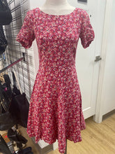 Load image into Gallery viewer, Jackpot floral dress 32
