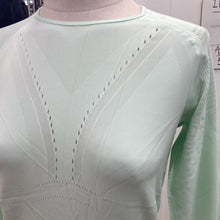 Load image into Gallery viewer, Lululemon top M
