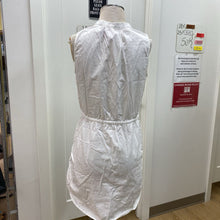 Load image into Gallery viewer, Babaton tie waist dress M
