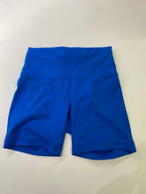Load image into Gallery viewer, Lululemon shorts 8
