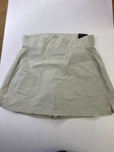 Load image into Gallery viewer, Nike Skort L NWT
