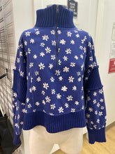 Load image into Gallery viewer, Daily Practice sweater M
