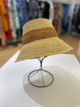 Load image into Gallery viewer, Janessa Leone straw hat M
