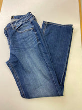 Load image into Gallery viewer, Silver curvey high bootcut jeans10
