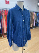 Load image into Gallery viewer, Gap linen blend top S

