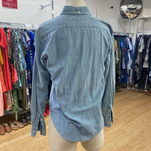 Load image into Gallery viewer, Ralph Lauren chambray button up 6
