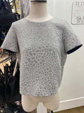 Load image into Gallery viewer, Tibi top 8
