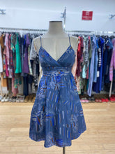 Load image into Gallery viewer, Max &amp; Cleo crinoline lined silk dress 2
