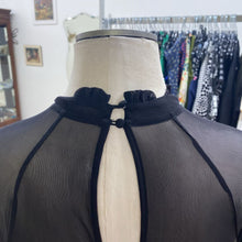 Load image into Gallery viewer, RW&amp;CO mesh detail top NWT XS
