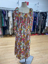 Load image into Gallery viewer, Melrose and Market smocked dress XL
