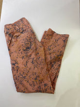 Load image into Gallery viewer, Anthropologie pants 27
