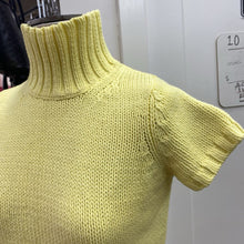 Load image into Gallery viewer, Nautica knit sleeveless top S
