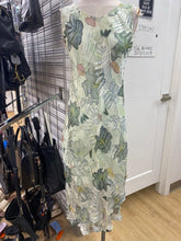 Load image into Gallery viewer, Simply Silk vintage silk dress S

