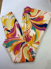 Load image into Gallery viewer, Flying Tomato flare leg pants XS
