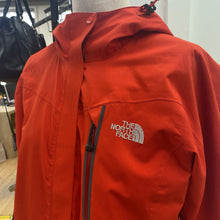 Load image into Gallery viewer, The North Face rain jacket L
