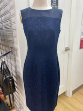 Load image into Gallery viewer, Max Mara lace detail dress 8

