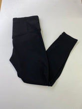 Load image into Gallery viewer, Athleta Elation Rib Tight crop leggings NWT L
