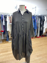 Load image into Gallery viewer, Alembika striped dress L/XL
