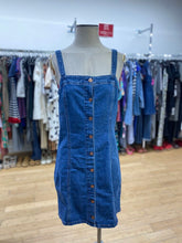 Load image into Gallery viewer, Gap Denim dress M

