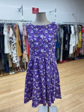 Load image into Gallery viewer, Lindy Bop tea print dress 10
