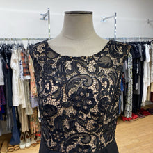Load image into Gallery viewer, Alex Evenings formal dress 10
