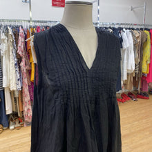 Load image into Gallery viewer, black pleated loose dress

