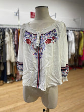 Load image into Gallery viewer, Parker embroidered boho top S
