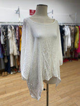 Load image into Gallery viewer, Whit gauze top
