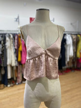 Load image into Gallery viewer, Little Moon top S NWT
