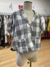 Load image into Gallery viewer, Noen plaid top 8
