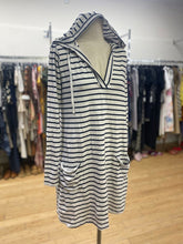 Load image into Gallery viewer, Coolibar striped dress M
