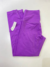Load image into Gallery viewer, Lululemon Leggings 6
