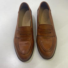 Load image into Gallery viewer, Ten point loafers 38
