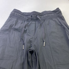 Load image into Gallery viewer, Lululemon pants 4

